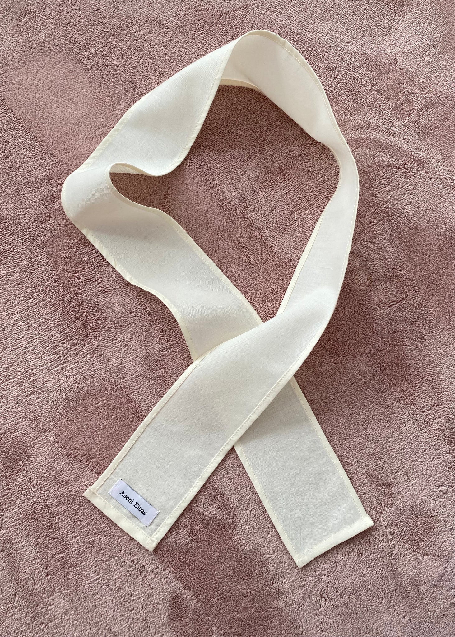 Neck tie